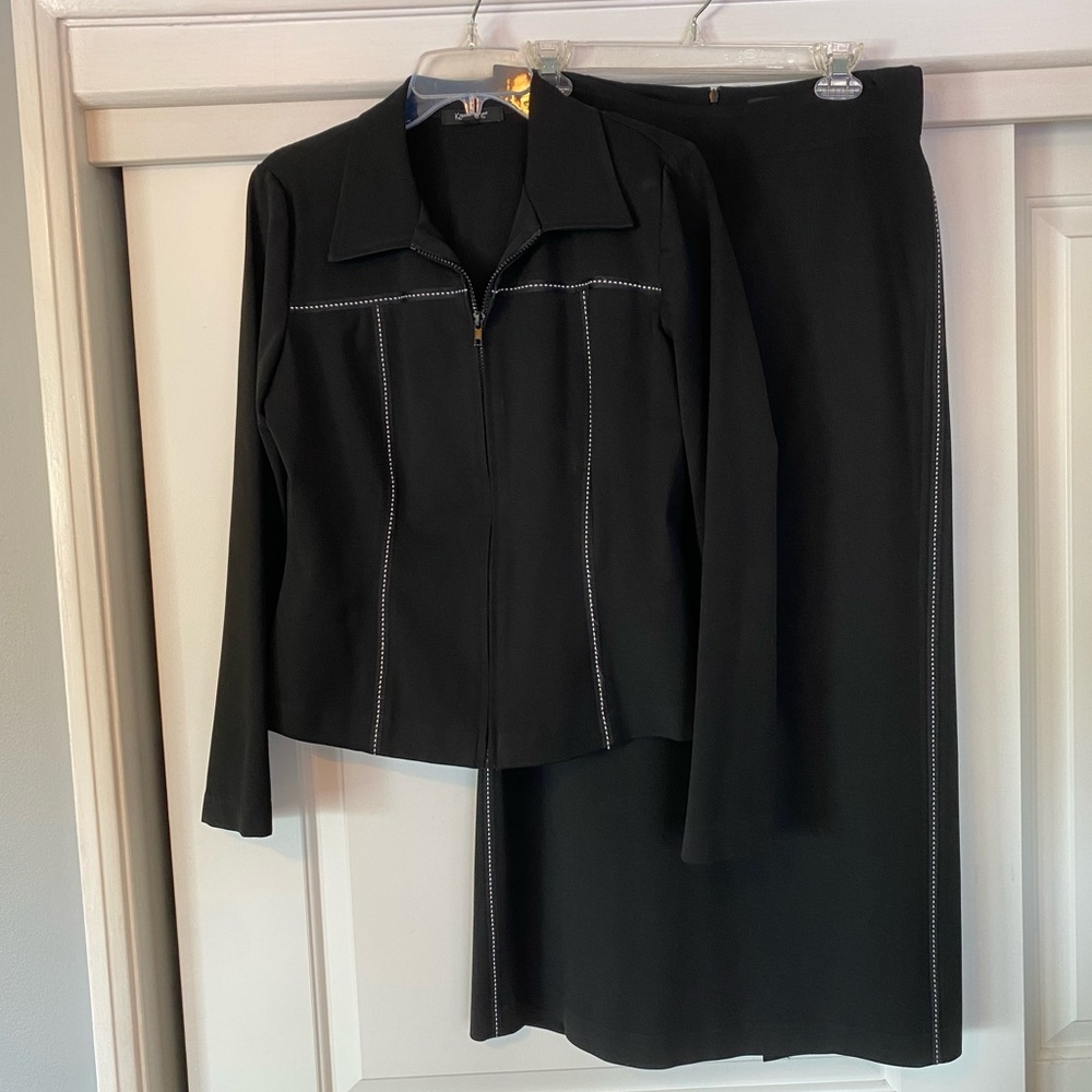 Karen Kane Matching Black Set